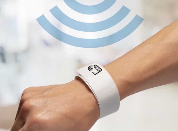 VÒNG TAY Y TẾ RFID
